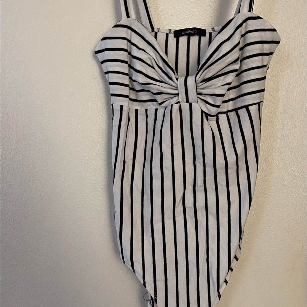 Black and white pinstripped bodysuit sz Small